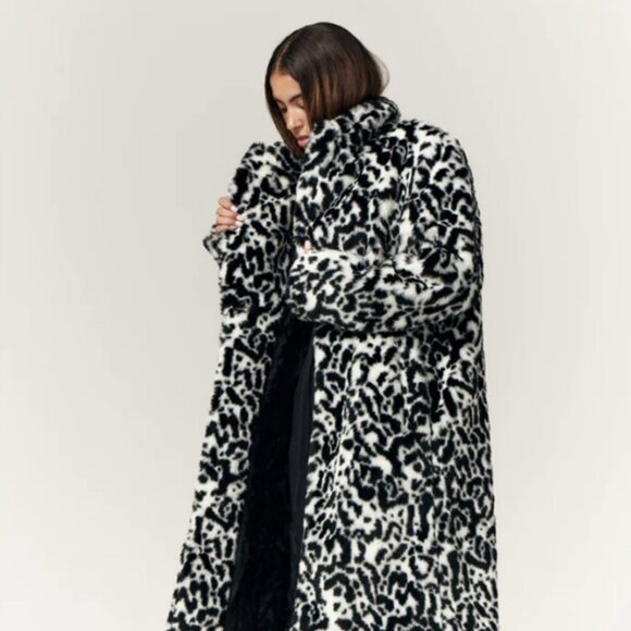 King Cheetah Print Faux Fur Coat - Picture 1 of 6